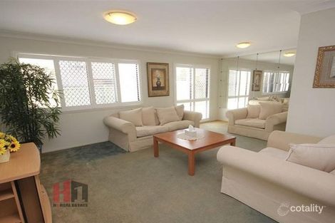 Property photo of 11 Hilas Circuit Sunnybank Hills QLD 4109
