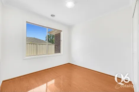 Property photo of 1/69 Timele Drive Hillside VIC 3037