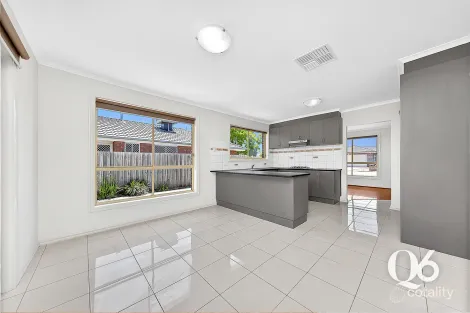 Property photo of 1/69 Timele Drive Hillside VIC 3037