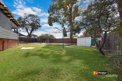 Property photo of 2 Leven Place St Andrews NSW 2566