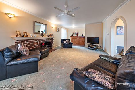 Property photo of 18 Yerrawa Drive Watsonia VIC 3087