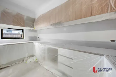 Property photo of 7 Papyrus Way Rockbank VIC 3335