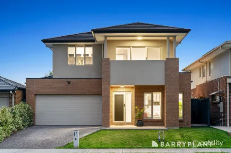 Property photo of 8 Fairlight Avenue Keysborough VIC 3173