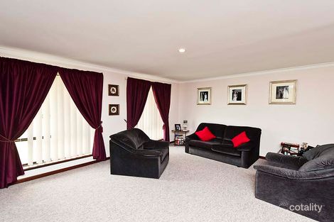 Property photo of 66 Naunton Crescent Eden Hill WA 6054