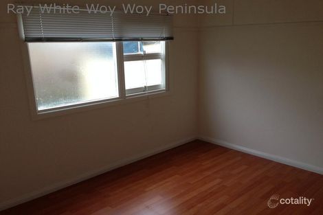 Property photo of 33 Terry Avenue Woy Woy NSW 2256