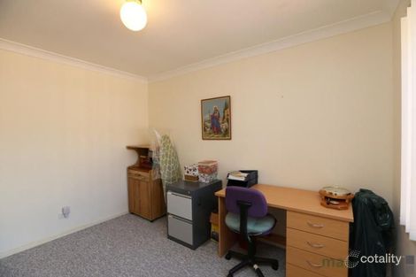 Property photo of 2/3 Roma Road Valentine NSW 2280