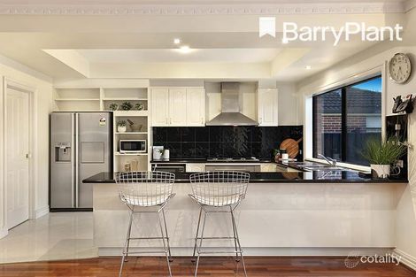 Property photo of 2 Bells Court Wantirna South VIC 3152