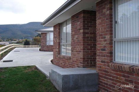 Property photo of 9/1-3 Leighland Road Claremont TAS 7011