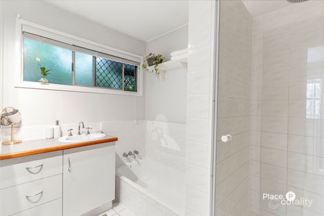 Property photo of 21 Nealdon Street Holland Park QLD 4121