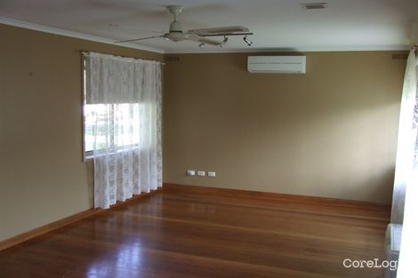 Property photo of 5 Lions Court Sale VIC 3850
