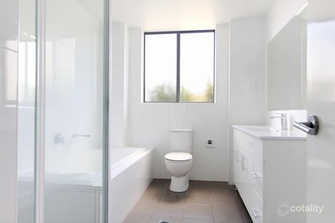 8/18 Edward St, Wollongong, NSW 2500