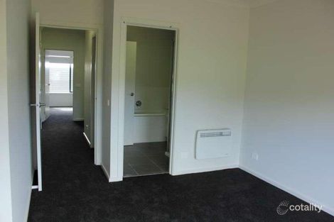 Property photo of 14 Demmie Mews Lyndhurst VIC 3975