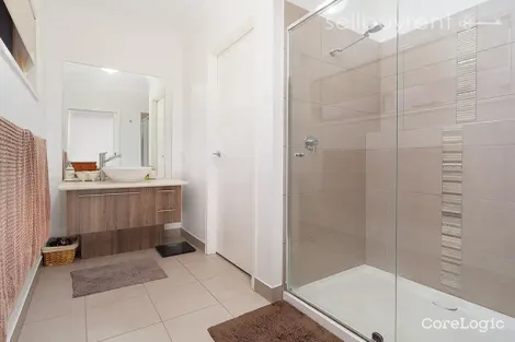 Property photo of 8 Gillman Terrace West Wodonga VIC 3690