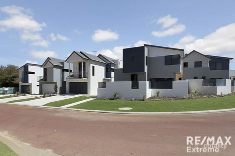 Property photo of 4/49 Discovery Circuit Iluka WA 6028