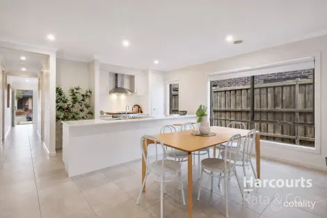 Property photo of 38 Solitude Crescent Point Cook VIC 3030