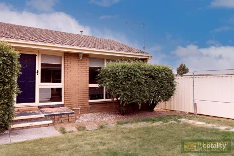 Property photo of 3/302 Forest Street Wendouree VIC 3355