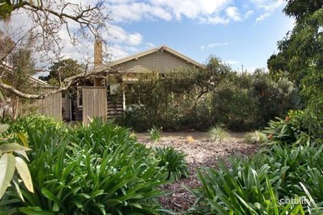 18 Parer St, Mount Martha, VIC 3934