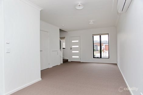 Property photo of 33 McCubbin Way Mernda VIC 3754