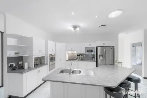 Property photo of 80 Flora Drive Beecher QLD 4680