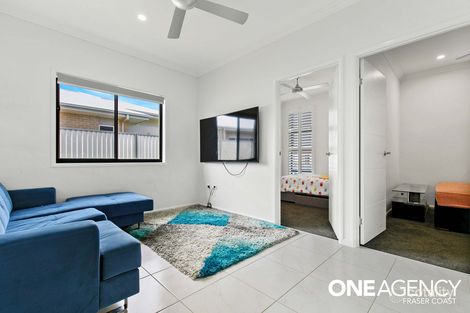 Property photo of 10 Peppermint Circuit Nikenbah QLD 4655