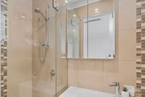 Property photo of 12 Whitian Drive Carrara QLD 4211
