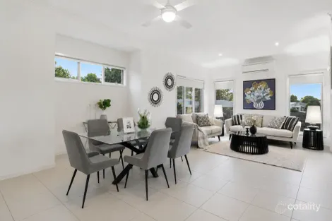 Property photo of 2 Hirono Close Leichhardt QLD 4305