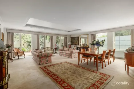 Property photo of 2/6-8 Canberra Road Toorak VIC 3142