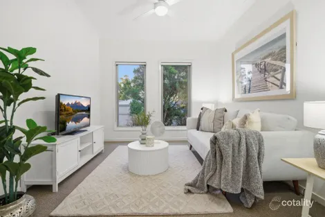 Property photo of 2 Hirono Close Leichhardt QLD 4305