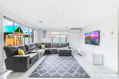 Property photo of 14 Salween Crescent Roxburgh Park VIC 3064