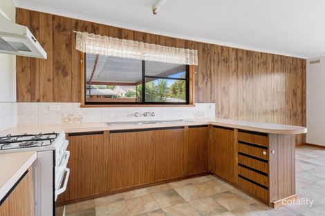 Property photo of 5 Graemar Court Kangaroo Flat VIC 3555