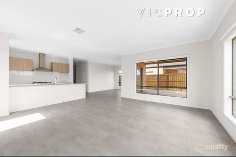 Property photo of 48 Ormiston Crescent Werribee VIC 3030