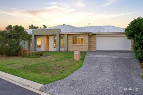 Property photo of 2 Hirono Close Leichhardt QLD 4305