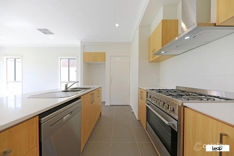 Property photo of 30 Rochester Crescent Eynesbury VIC 3338