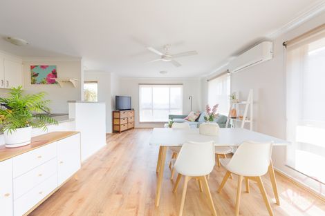 Property photo of 194 Macfarlane Burnet Avenue Macgregor ACT 2615