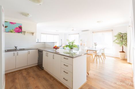 Property photo of 194 Macfarlane Burnet Avenue Macgregor ACT 2615