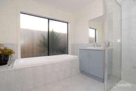 Property photo of 44 Edinburgh Drive Skye VIC 3977