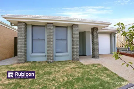 Property photo of 6 Avebury Drive Cobblebank VIC 3338