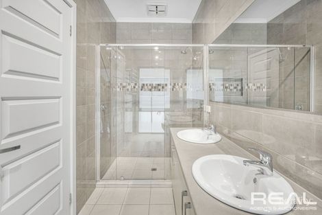 Property photo of 4 Patterson Close Vista SA 5091