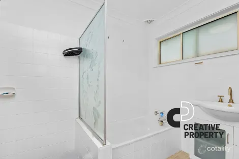 Property photo of 5 Craster Close Rankin Park NSW 2287