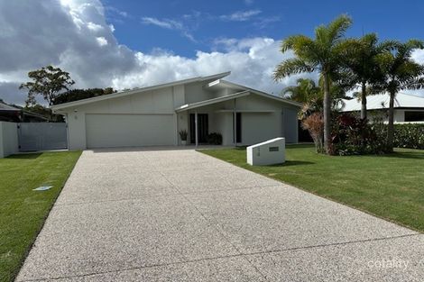 14 Sea Glint Pl, Pelican Waters, QLD 4551