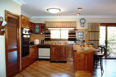 Property photo of 39 Windsor Drive Avondale Heights VIC 3034