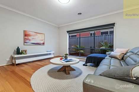 Property photo of 17 Westerfolds Loop Craigieburn VIC 3064