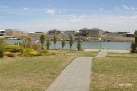 Property photo of 42 Prince Alfred Parade Hindmarsh Island SA 5214