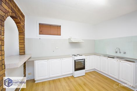 Property photo of 11 Robey Street Mascot NSW 2020