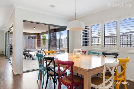 Property photo of 31 Estuary Boulevard Leopold VIC 3224