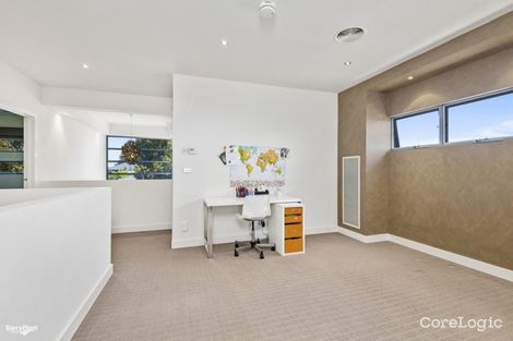 Property photo of 8 Sand Drift Walk Point Cook VIC 3030