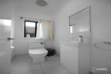 Property photo of 19 Manda Circuit Tarneit VIC 3029