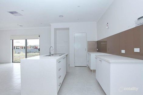 Property photo of 22 Parrot Drive Whittlesea VIC 3757