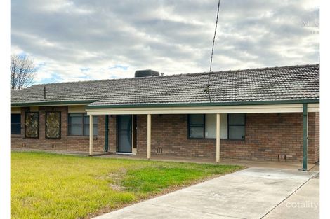13 Norfolk Ave, Lake Albert, NSW 2650