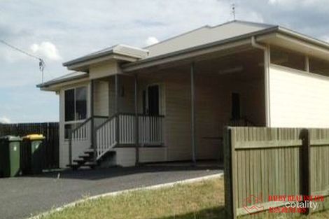 17 Sullivan Cres, Dalby, QLD 4405